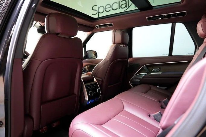 Used Land Rover Range Rover P530 MHEV V, 4.4 l, 2024 in Dubai by Special Art Motors, Black color. GCC Specs | AUTO.AE