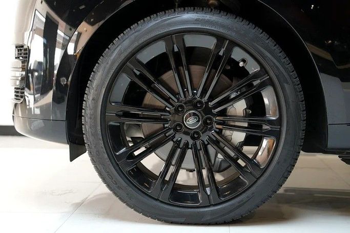Used Land Rover Range Rover P530 MHEV V, 4.4 l, 2024 in Dubai by Special Art Motors, Black color. GCC Specs | AUTO.AE