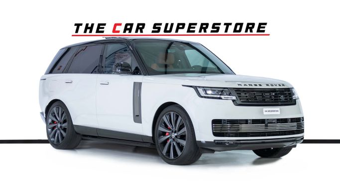 Подержанный Land Rover Range Rover P615 MHEV V, 4.4 л, 2024 в Дубае от The Car Superstore Белый цвет. GCC | AUTO.AE