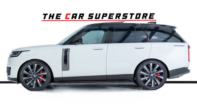 Подержанный Land Rover Range Rover P615 MHEV V, 4.4 л, 2024 в Дубае от The Car Superstore Белый цвет. GCC | AUTO.AE