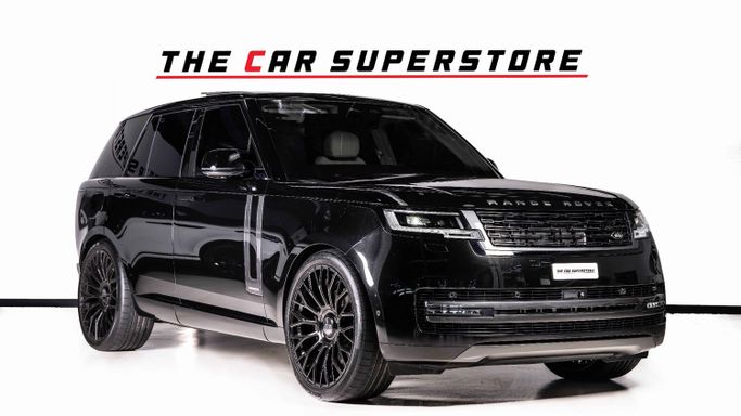 Подержанный Land Rover Range Rover P530 MHEV V, 4.4 л, 2023 в Дубае от The Car Superstore Черный цвет. Европейская | AUTO.AE