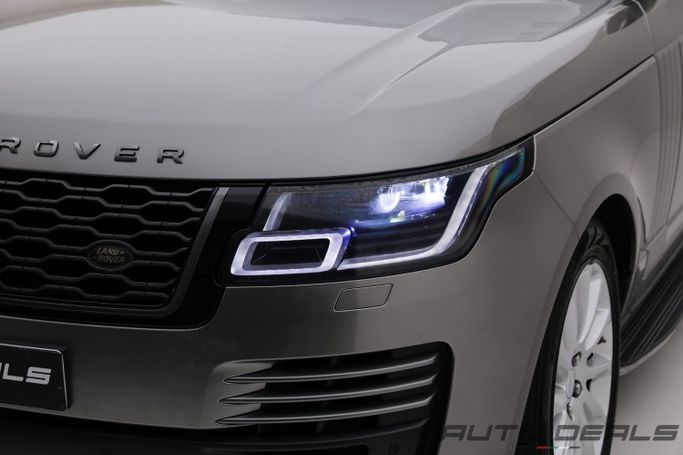 Подержанный Land Rover Range Rover P340 IV Рестайлинг, 3.0 л, 2019 в Дубае от AUTO DEALS Серый цвет. GCC | AUTO.AE