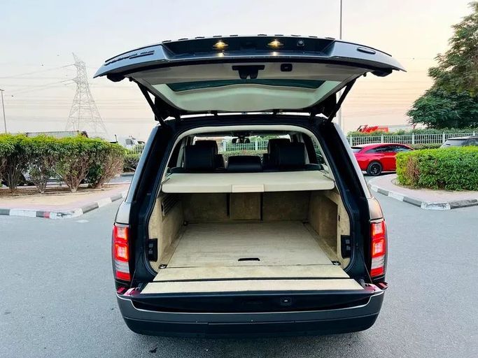 Used Land Rover Range Rover P510 IV, 5.0 l, 2015 in Dubai by First Choice Motors, Grey color. GCC Specs | AUTO.AE