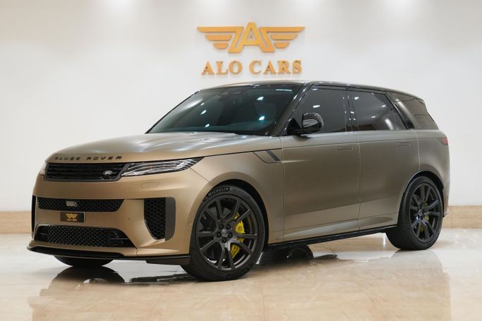 Used Land Rover Range Rover P615 MHEV LONG V, 4.4 l, 2024 in Dubai by ALO CARS USED CARS LLC, Golden color. GCC Specs | AUTO.AE