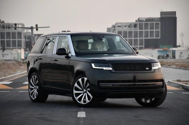 جديدة Land Rover Range Rover P530 MHEV V, 4.4 l, 2025 في في دبي من AL REEM AUTO، اللون أسود. مواصفات الخليج | AUTO.AE