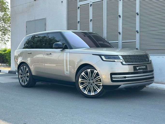 مستعملة Land Rover Range Rover P530 MHEV V, 4.4 l, 2023 في في دبي من Express Motors، اللون ذهبي. المواصفات الكورية | AUTO.AE