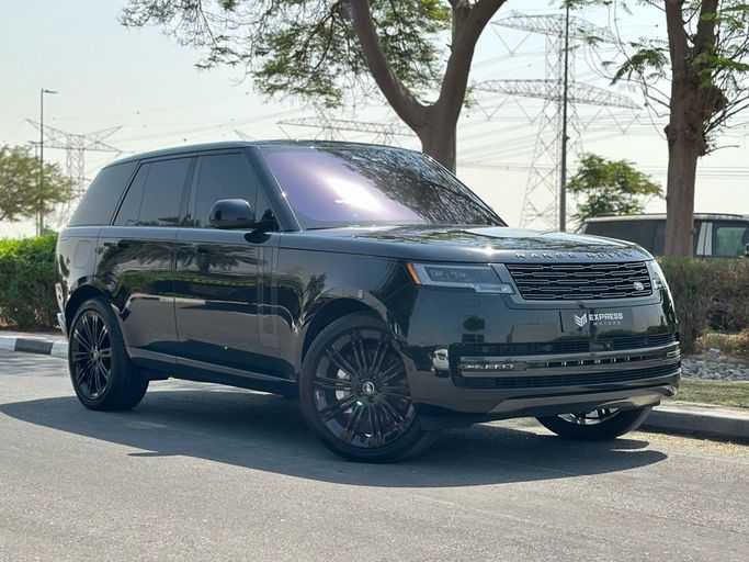 مستعملة Land Rover Range Rover P530 MHEV V, 4.4 l, 2023 في في دبي من Express Motors، اللون أسود. أخرى | AUTO.AE