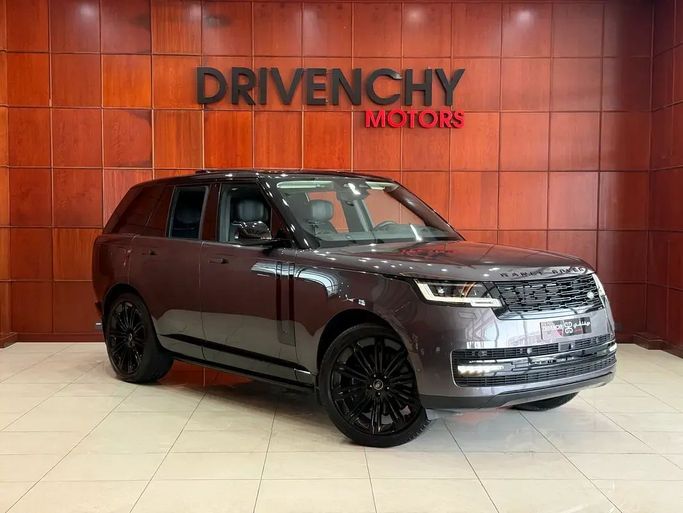 مستعملة Land Rover Range Rover P530 MHEV V, 4.4 l, 2022 في في دبي من Drivenchy Motors، اللون رمادي. مواصفات الخليج | AUTO.AE | إعلان #256926