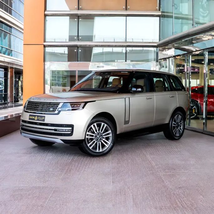 Подержанный Land Rover Range Rover P400 MHEV V (L460), 3.0 л, 2023 в Дубае от Q Motors Золотистый цвет. GCC | AUTO.AE | Объявление #263613