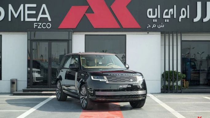 جديدة Land Rover Range Rover P615 MHEV V, 4.4 l, 2026 في في دبي من AK Motors MEA، اللون أسود. مواصفات الخليج | AUTO.AE | إعلان #265543