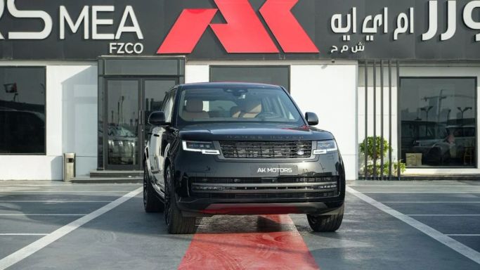 جديدة Land Rover Range Rover P400 MHEV V, 3.0 l, 2026 في في دبي من AK Motors MEA، اللون أسود. مواصفات الخليج | AUTO.AE | إعلان #265561