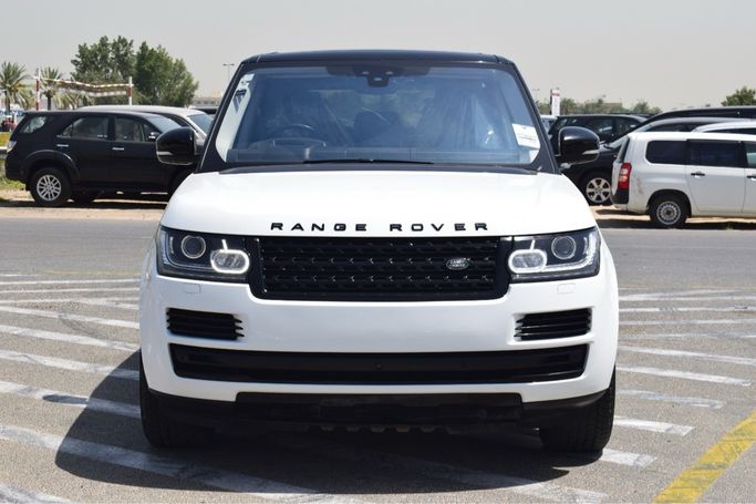 مستعملة Land Rover Range Rover D340 فيس ليفت IV, 4.4 l, 2017 في في الإمارات, دبي من REAAN MOTORS FZE، اللون أبيض. المواصفات الأسترالية | AUTO.AE | إعلان #275733