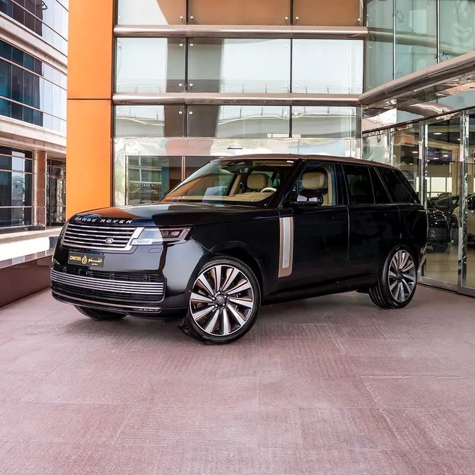 جديدة Land Rover Range Rover P615 MHEV V, 4.4 l, 2026 في في الإمارات, دبي من Q Motors، اللون أسود. المواصفات الأوروبية | AUTO.AE | إعلان #282502