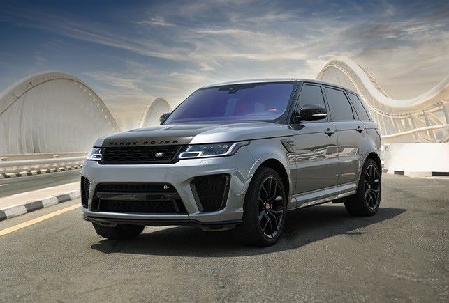 Land Rover Range Rover Sport SVR II (L494) Facelift, 2022 رجال الأعمال دفع رباعي 5 أبواب للتأجير في في دبي من Speed Urus Rent A Car، اللون فضي | AUTO.AE | إعلان #1568