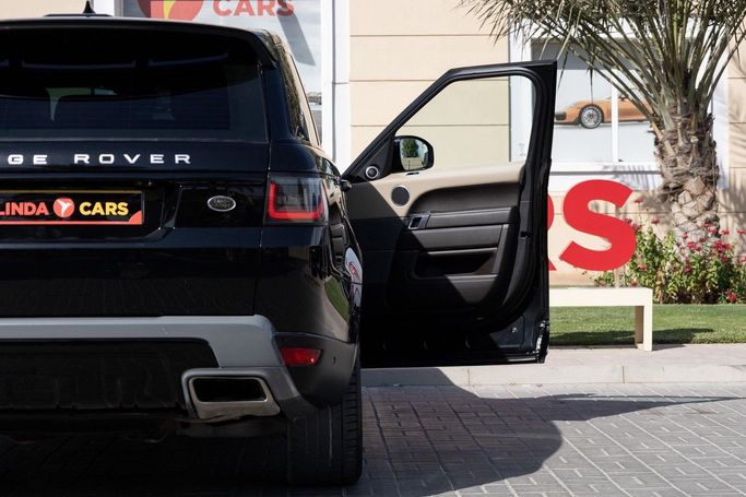 Used Land Rover Range Rover Sport P340 II Facelift, 3.0 l, 2018 in Dubai by Linda Cars, Black color. GCC Specs | AUTO.AE