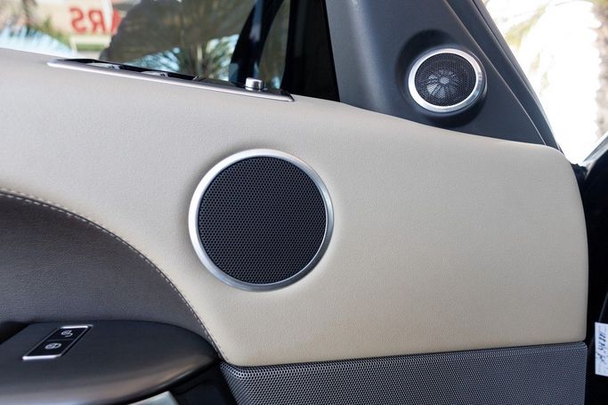 Used Land Rover Range Rover Sport P340 II Facelift, 3.0 l, 2018 in Dubai by Linda Cars, Black color. GCC Specs | AUTO.AE