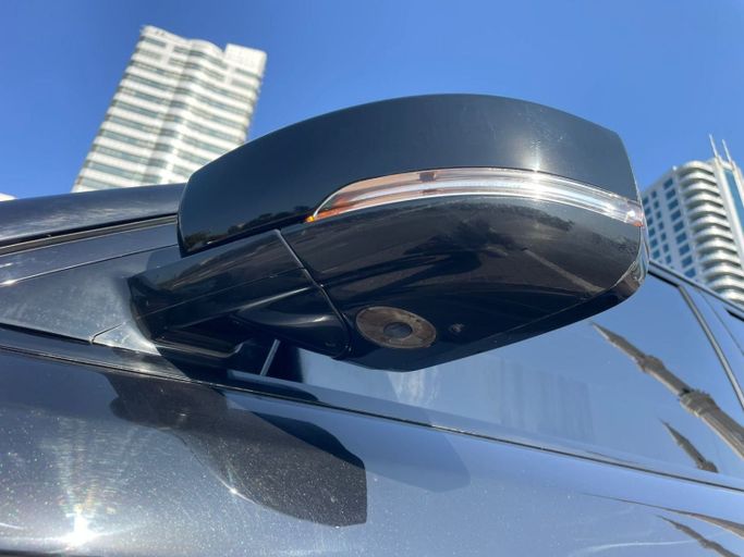 Подержанный Land Rover Range Rover Sport D250 II, 3.0 л, 2017 в Дубае от Alhamd Motors Черный цвет. Other | AUTO.AE