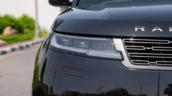 New Land Rover Range Rover Sport P400 MHEV III, 3.0 l, 2025 in Dubai by Milele, Black color. Other | AUTO.AE