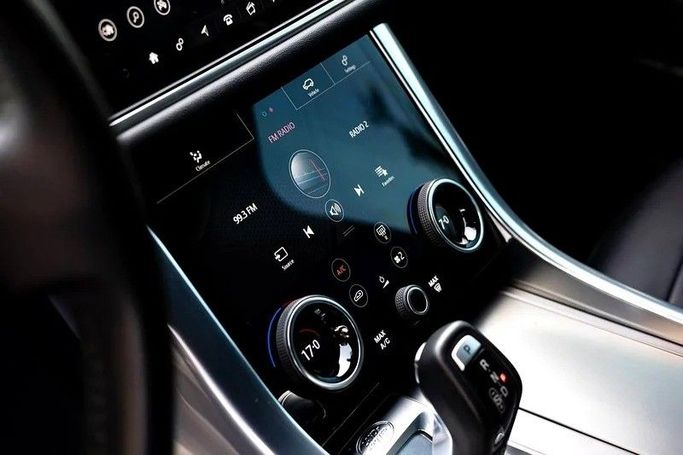 Used Land Rover Range Rover Sport P360 MHEV II Facelift, 3.0 l, 2020 in Dubai by Shamil Motors, White color.  | AUTO.AE