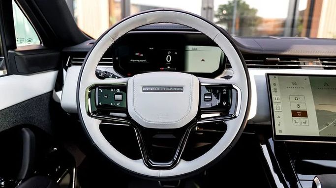 Новый Land Rover Range Rover Sport P530 III, 4.4 л, 2025 в Дубае от 8 Ba Motors Белый цвет. Other | AUTO.AE