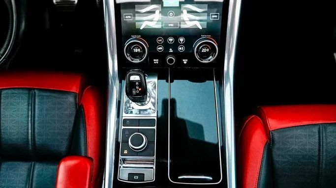 Подержанный Land Rover Range Rover Sport P380 II Рестайлинг, 3.0 л, 2019 в Дубае от 8 Ba Motors Белый цвет. Канадская | AUTO.AE