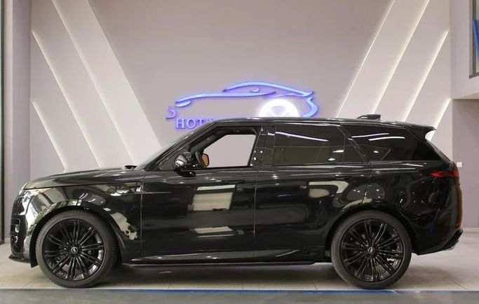 Подержанный Land Rover Range Rover Sport P400 MHEV III, 3.0 л, 2024 в Дубае от Hot Wheel Used Motors Черный цвет. Other | AUTO.AE