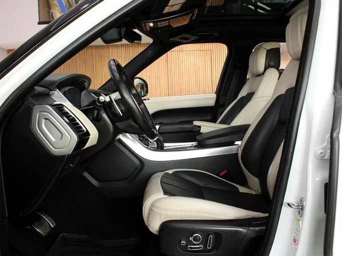 Подержанный Land Rover Range Rover Sport P340 II Рестайлинг, 3.0 л, 2018 в Дубае от Hot Wheel Used Motors Белый цвет. Other | AUTO.AE