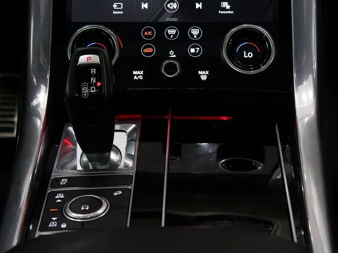 Подержанный Land Rover Range Rover Sport P340 II Рестайлинг, 3.0 л, 2018 в Дубае от Hot Wheel Used Motors Белый цвет. Other | AUTO.AE