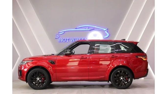 Подержанный Land Rover Range Rover Sport P525 II Рестайлинг, 5.0 л, 2019 в Дубае от Hot Wheel Used Motors Красный цвет. GCC | AUTO.AE
