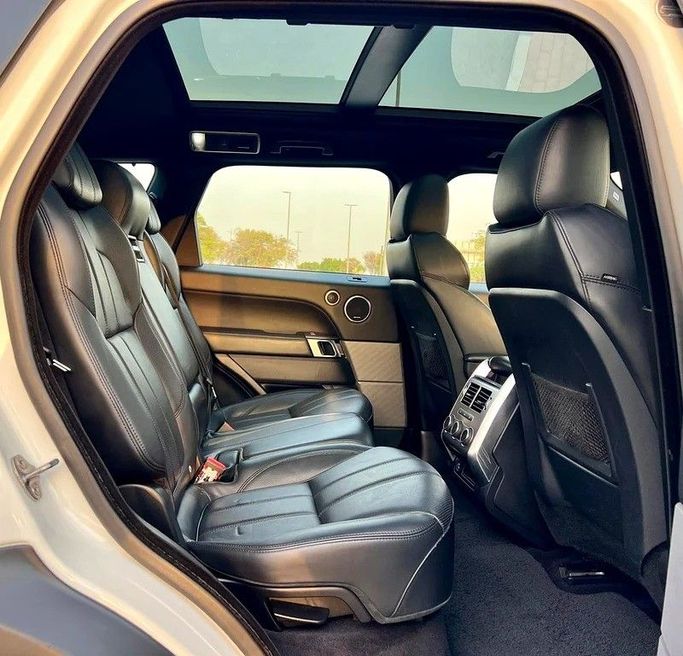 Подержанный Land Rover Range Rover Sport P340 II, 3.0 л, 2016 в Дубае от Designo Cars Trading Белый цвет. GCC | AUTO.AE