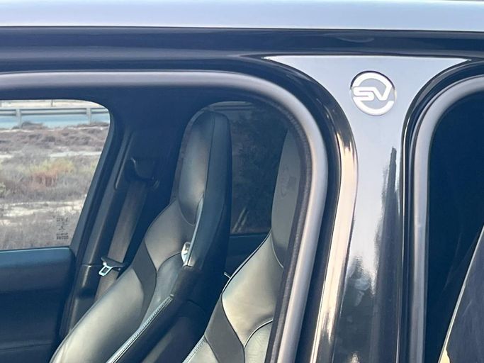 Подержанный Land Rover Range Rover Sport SVR II Рестайлинг, 5.0 л, 2021 в Дубае от Prestige motors Черный цвет. GCC | AUTO.AE