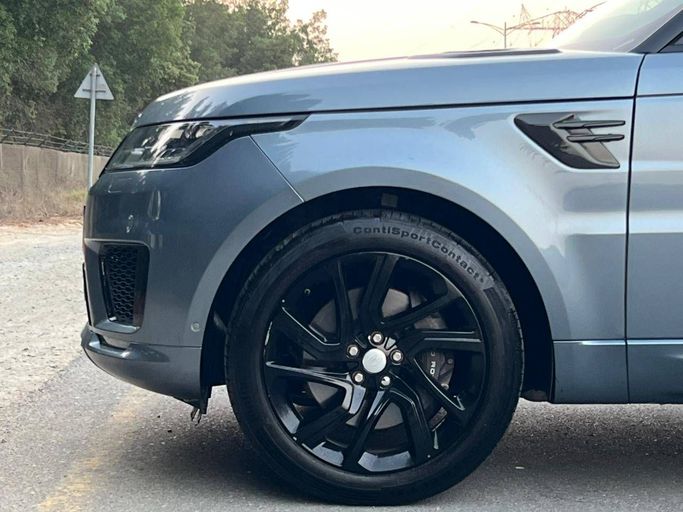 New Land Rover Range Rover Sport P380 II Facelift, 3.0 l, 2019 in Dubai by Perstige Motos (SHJ), Light Blue color. GCC Specs | AUTO.AE