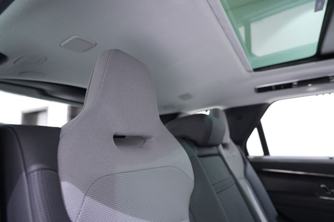 Подержанный Land Rover Range Rover Sport P635 III, 4.4 л, 2024 в Дубае от Oscar Motors Бронзовый цвет.  | AUTO.AE