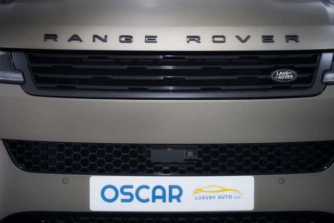 Подержанный Land Rover Range Rover Sport P635 III, 4.4 л, 2024 в Дубае от Oscar Motors Бронзовый цвет.  | AUTO.AE
