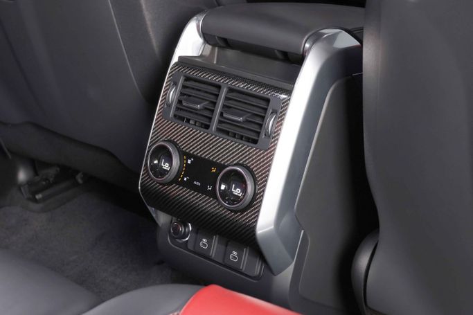 Подержанный Land Rover Range Rover Sport SVR II Рестайлинг, 5.0 л, 2022 в Дубае от The Car Superstore Серый цвет. Европейская | AUTO.AE