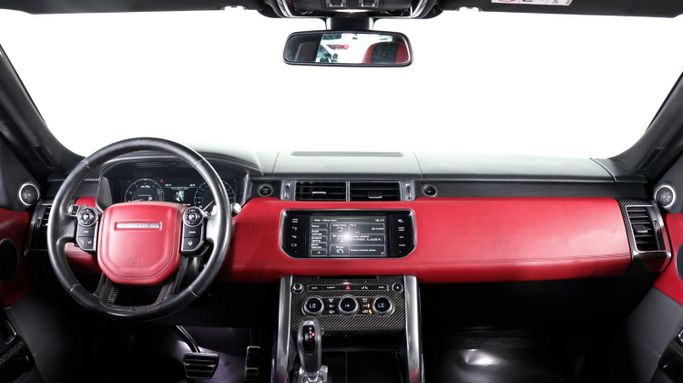 Подержанный Land Rover Range Rover Sport SVR II Рестайлинг, 5.0 л, 2017 в Дубае от The Car Superstore Синий цвет. GCC | AUTO.AE