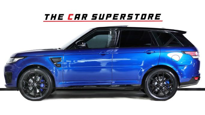 Подержанный Land Rover Range Rover Sport SVR II Рестайлинг, 5.0 л, 2017 в Дубае от The Car Superstore Синий цвет. GCC | AUTO.AE
