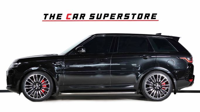 Подержанный Land Rover Range Rover Sport P380 II Рестайлинг, 3.0 л, 2019 в Дубае от The Car Superstore Черный цвет. GCC | AUTO.AE