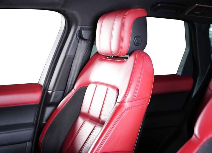 Подержанный Land Rover Range Rover Sport P360 MHEV II Рестайлинг, 3.0 л, 2019 в Дубае от The Car Superstore Белый цвет. GCC | AUTO.AE