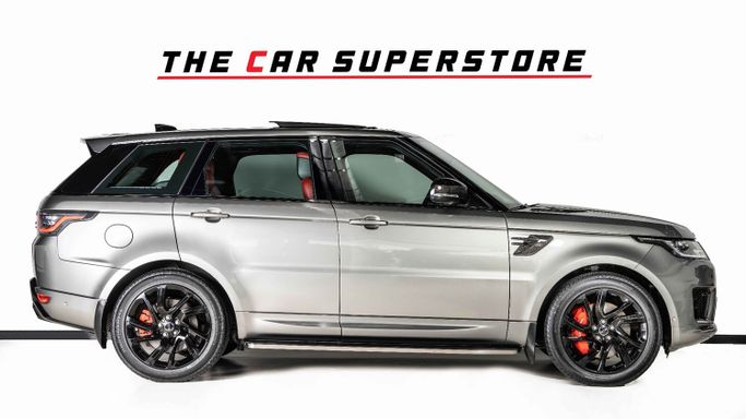 Подержанный Land Rover Range Rover Sport P400 MHEV II Рестайлинг, 3.0 л, 2019 в Дубае от The Car Superstore Серебристый цвет. GCC | AUTO.AE