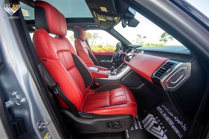 Подержанный Land Rover Range Rover Sport P380 II Рестайлинг, 3.0 л, 2022 в Дубае от Royal Diamond Motors Серебристый цвет. GCC | AUTO.AE