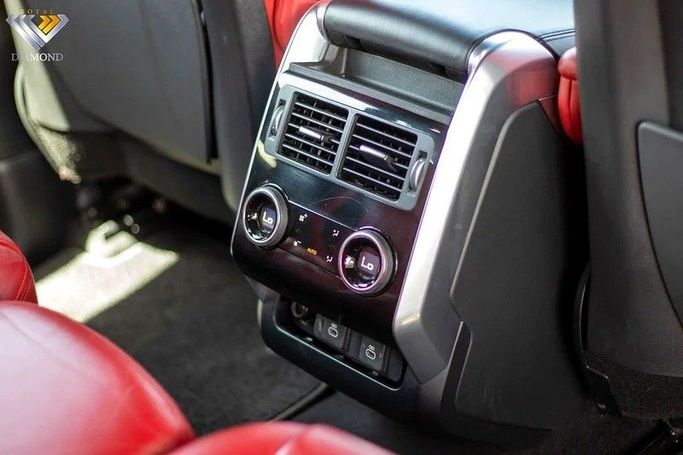Подержанный Land Rover Range Rover Sport P380 II Рестайлинг, 3.0 л, 2022 в Дубае от Royal Diamond Motors Серебристый цвет. GCC | AUTO.AE