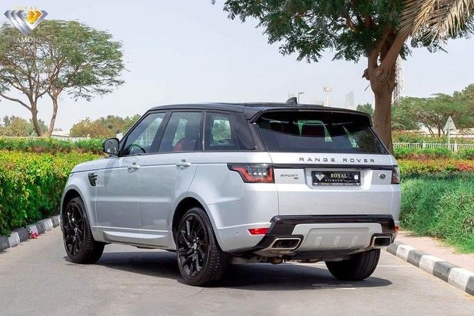 Подержанный Land Rover Range Rover Sport P380 II Рестайлинг, 3.0 л, 2022 в Дубае от Royal Diamond Motors Серебристый цвет. GCC | AUTO.AE