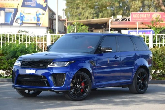 مستعملة Land Rover Range Rover Sport SVR شد الوجه الثاني, 5.0 l, 2022 في في دبي من First Edition Motors، اللون أزرق. المواصفات الأوروبية | AUTO.AE