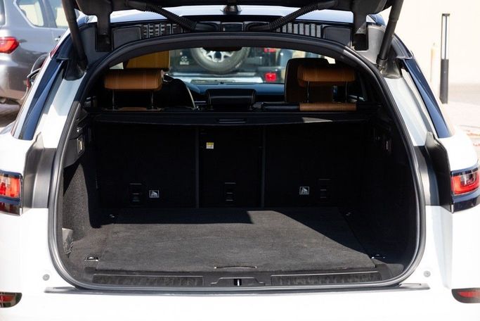 Used Land Rover Range Rover Velar P380 I, 3.0 l, 2018 in Dubai by Linda Cars, White color. GCC Specs | AUTO.AE