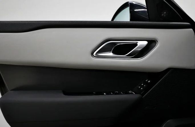 Новый Land Rover Range Rover Velar P400 I Рестайлинг, 3.0 л, 2024 в Дубае от Carbon Edition Motors Черный цвет. Other | AUTO.AE