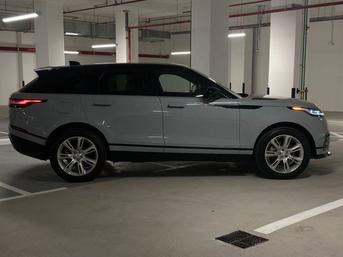 مستعملة Land Rover Range Rover Velar P250 أنا شد الوجه, 2.0 l, 2024 في في دبي، اللون أزرق فاتح. المواصفات الأمريكية | AUTO.AE
