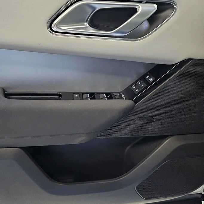 New Land Rover Range Rover Velar P250 I Facelift, 2.0 l, 2025 in Dubai by GE Motors, White color. European Specs | AUTO.AE