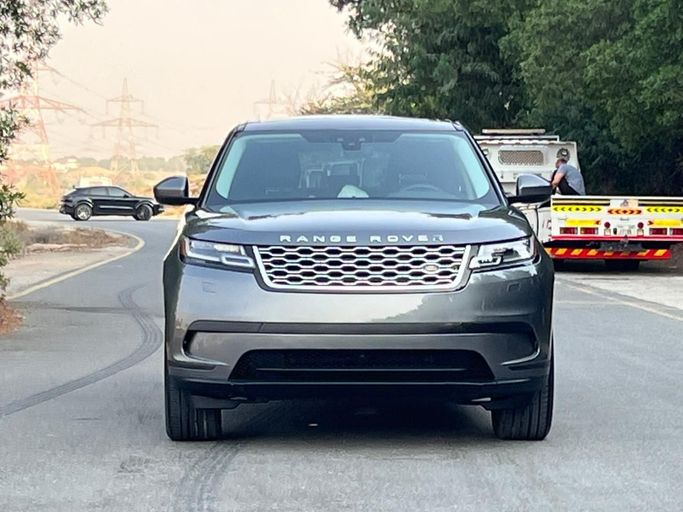 Used Land Rover Range Rover Velar P250 I, 2.0 l, 2018 in Dubai by Prestige Motos (SHJ), Grey color. American Specs | AUTO.AE