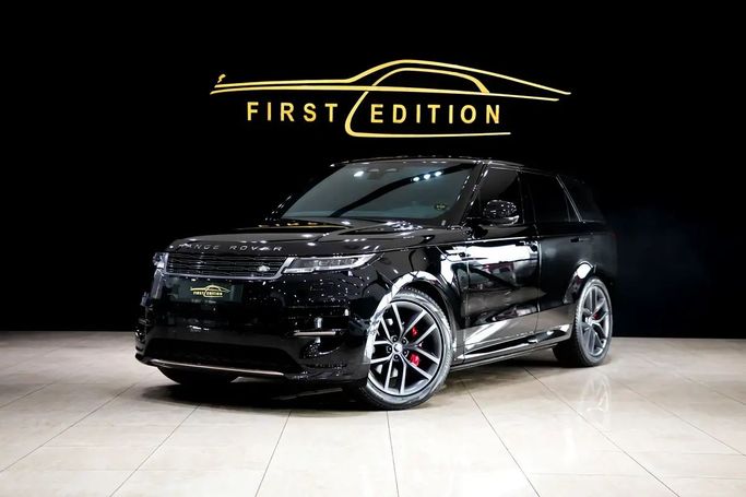 Подержанный Land Rover Range Rover Velar P400 I Рестайлинг, 3.0 л, 2023 в Дубае от First Edition Motors Черный цвет. GCC | AUTO.AE